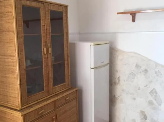 Baia Via Del Glicine Casa vacanze *